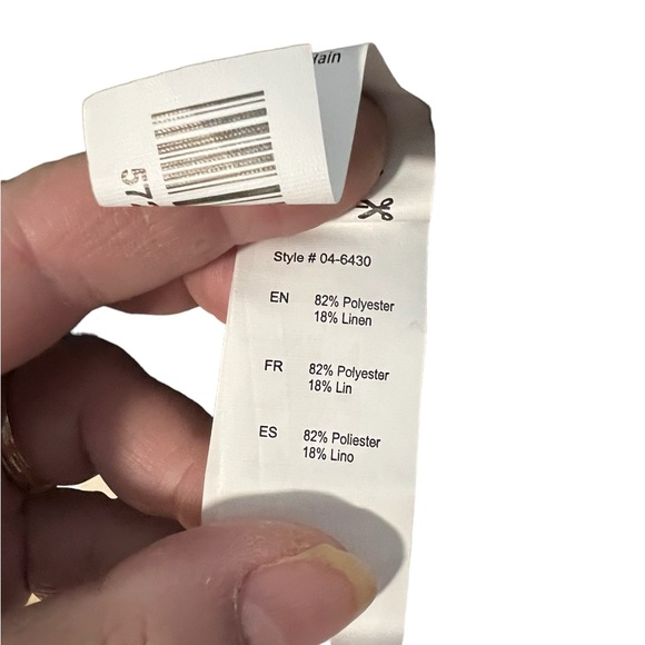 A Streetwear Society black top in size medium - Picture 4 of 6